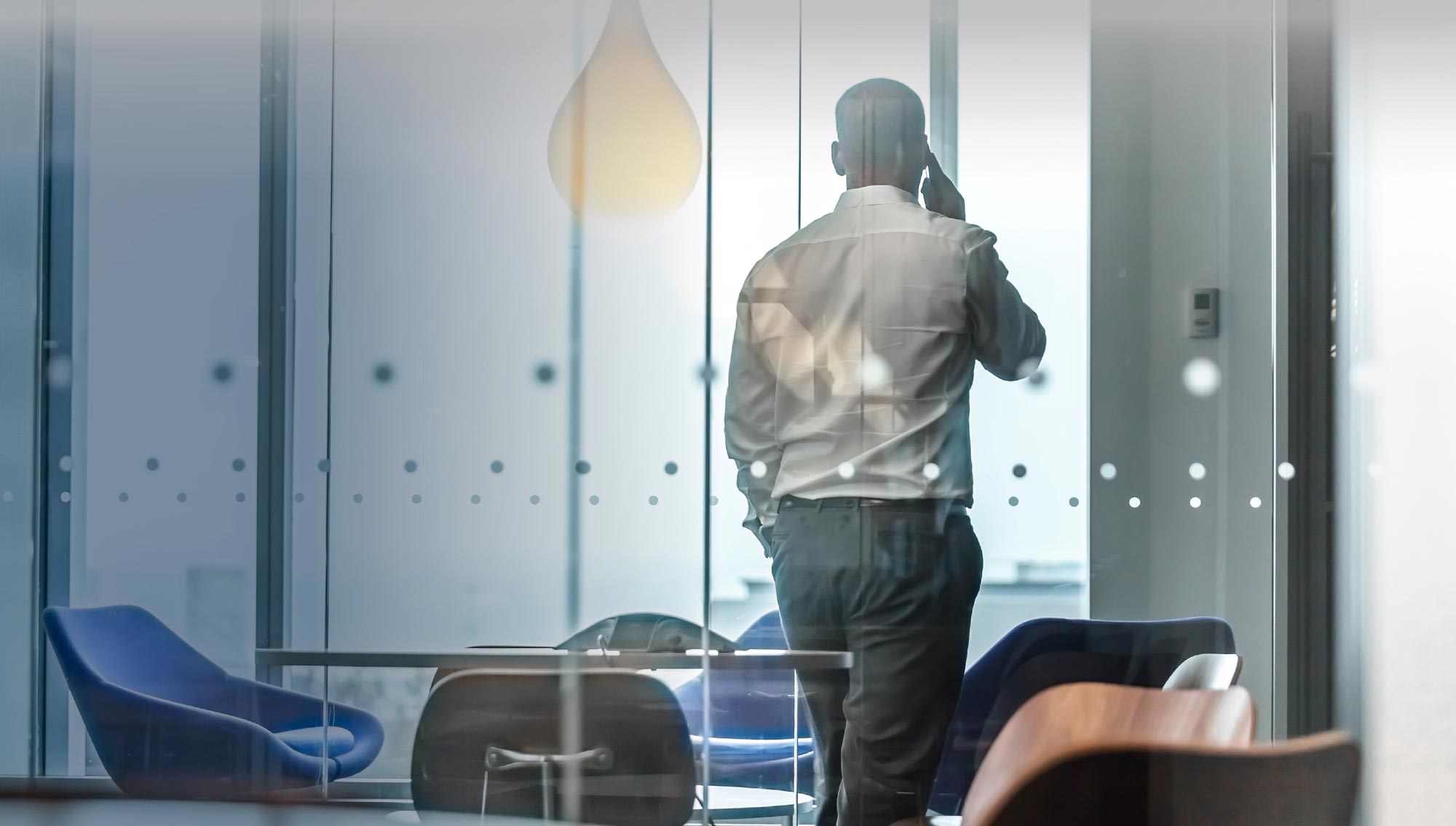 bus-telecoms-bg-04a_2-a